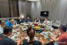 安徽芜湖：一桌子正宗的徽菜美食，作为吃货的我，停不下筷子了